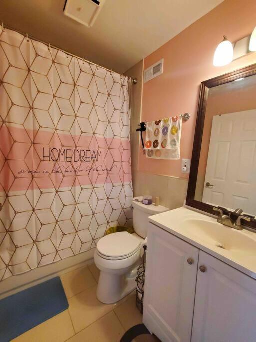 5 Star Room/Close To Town Center And Everything/5 Min Walk Metro Rockville Exterior foto